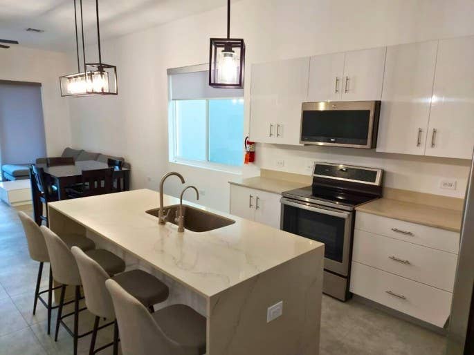 Looking for Roomates to split rent