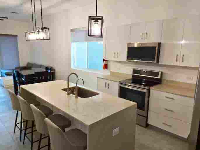 Looking for Roomates to split rent