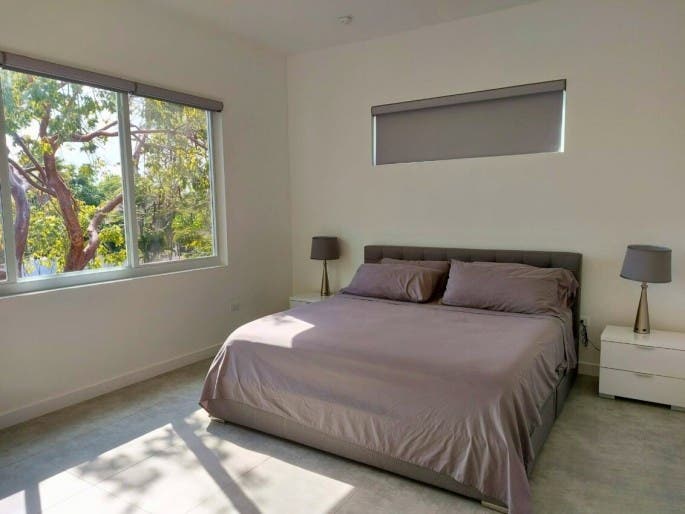 Looking for Roomates to split rent