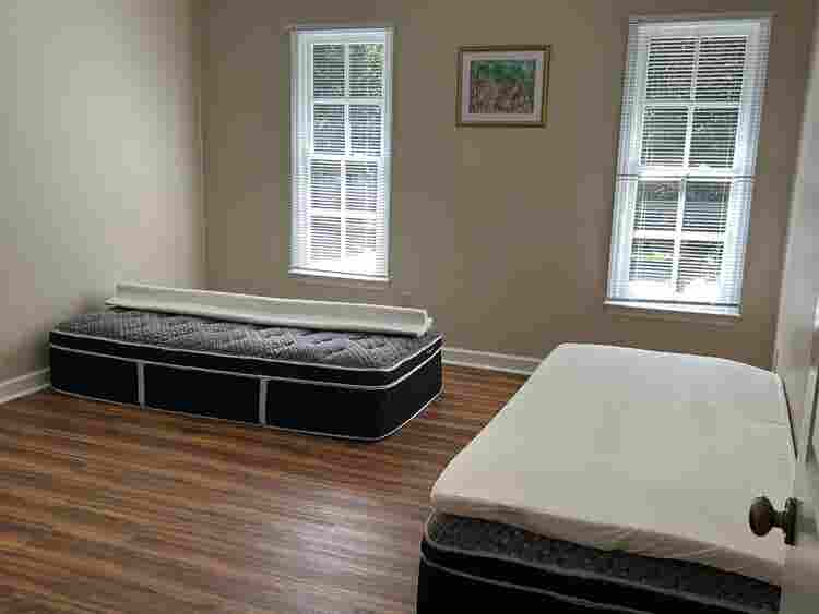 Room for rent includes utilities