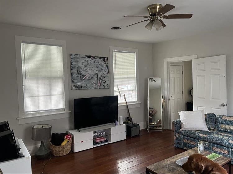 Room for rent Downtown CHS