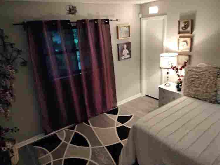 Cozy Bedroom and Bathroom!!!