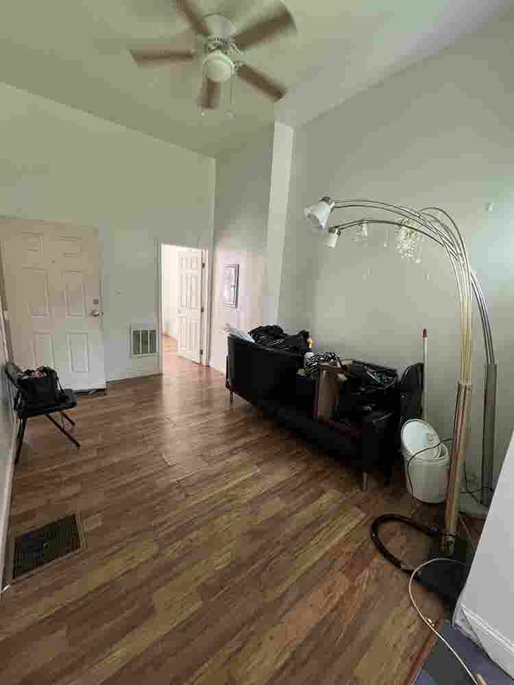 Room For Rent