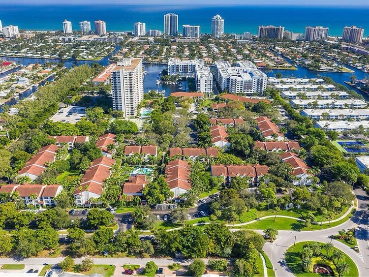 Port Royale Apartments