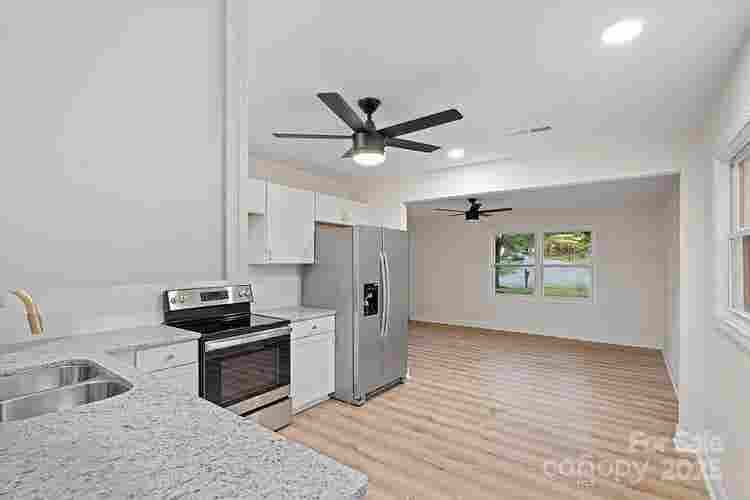 3 BR in Charlotte