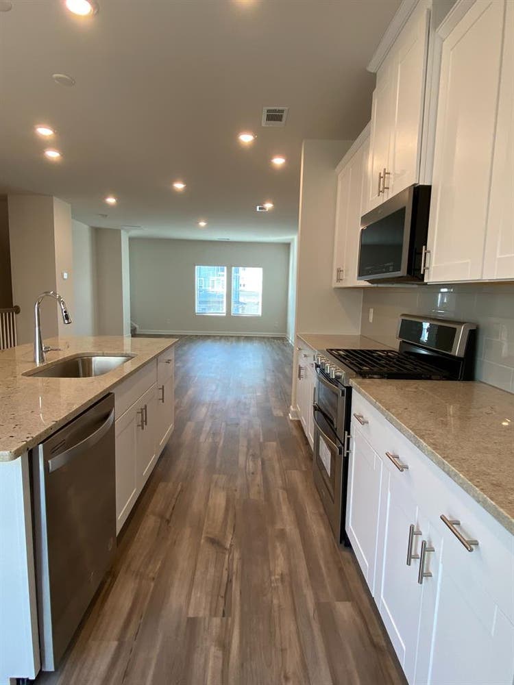 4 BR in Charlotte