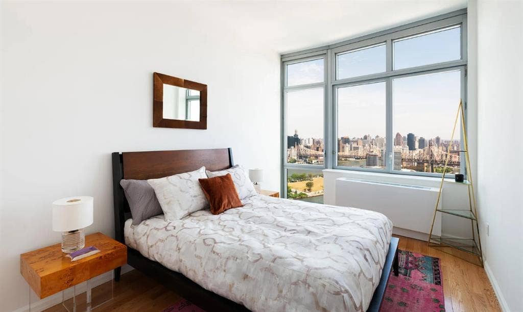 🌆 Chic LIC Studio with Views🌆