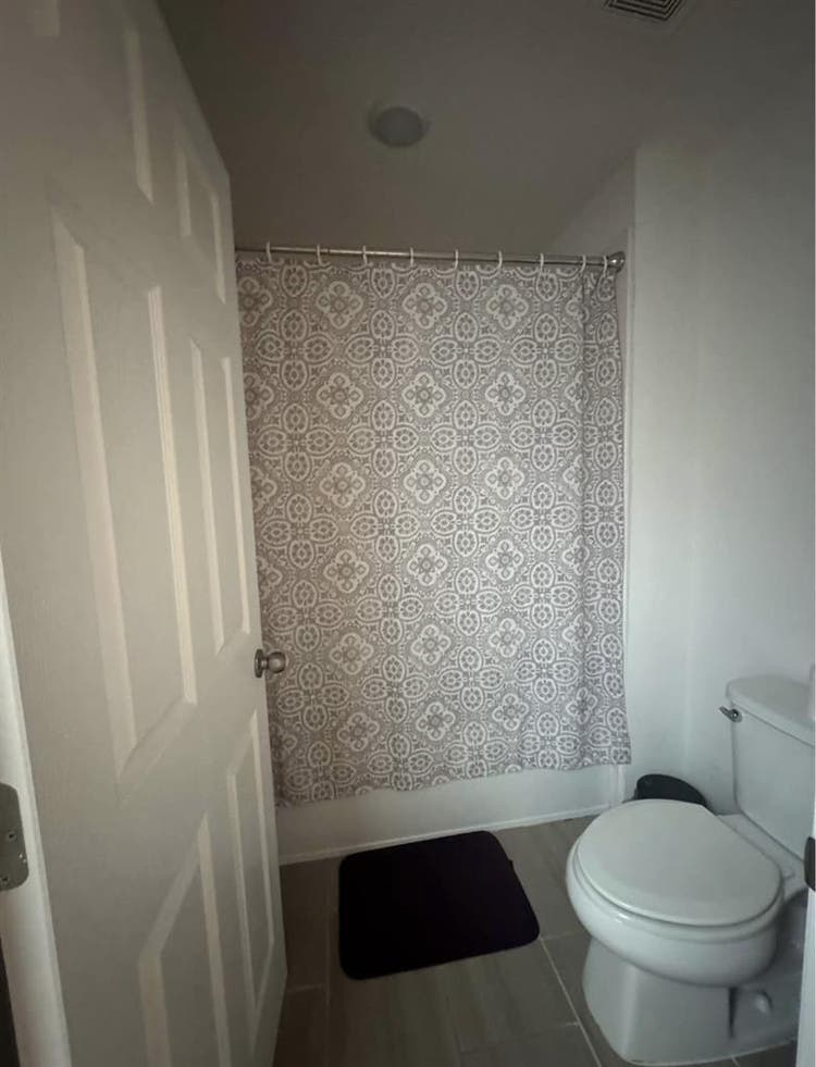 Room for Rent - female only