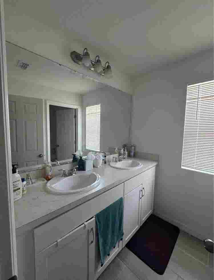 Room for Rent - female only