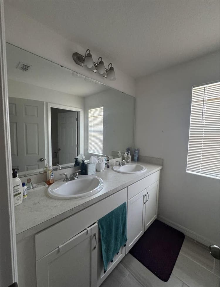 Room for Rent - female only