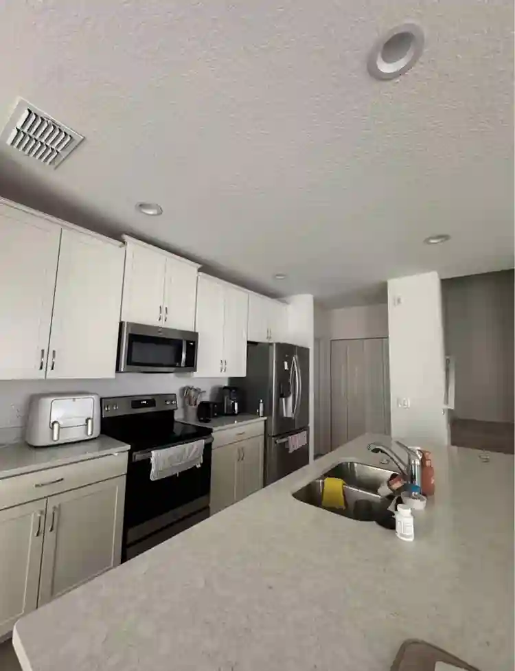 Room for Rent - FEMALE ONLY