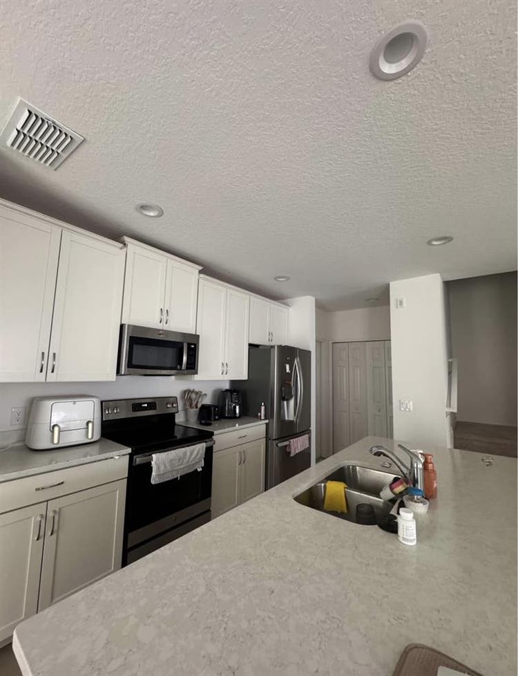 Room for Rent - female only