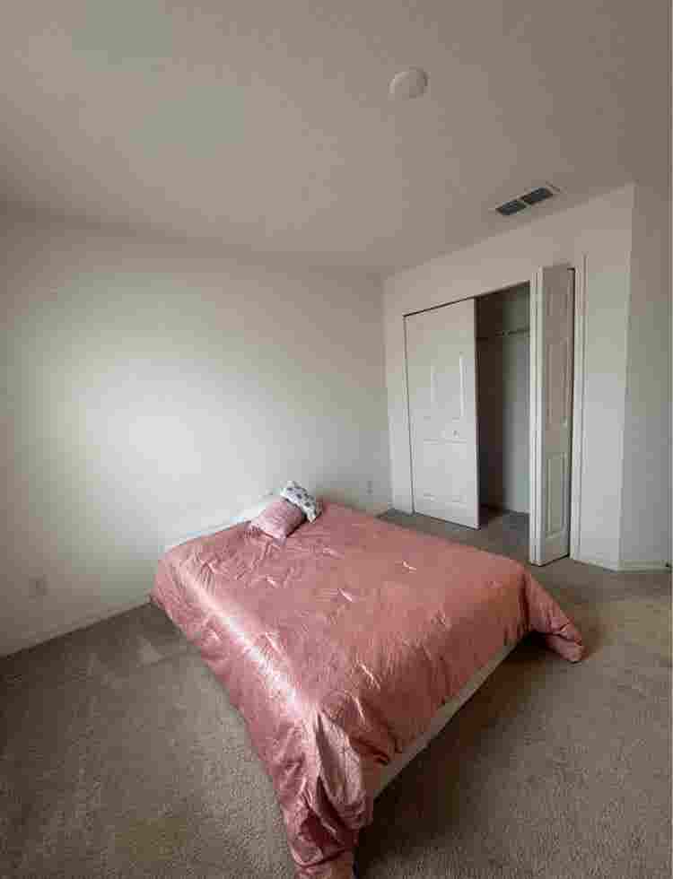 Room for Rent - female only