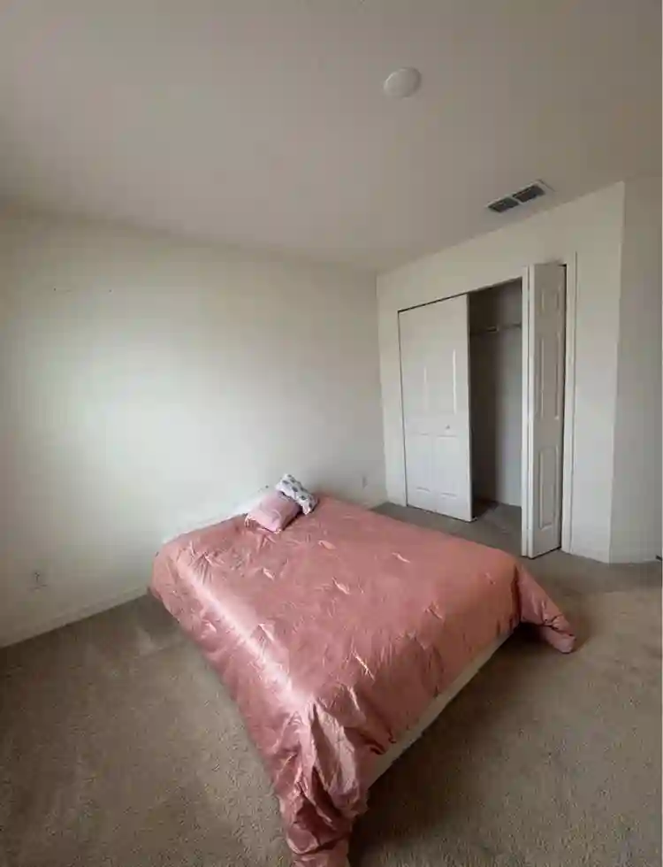 Room for Rent - FEMALE ONLY