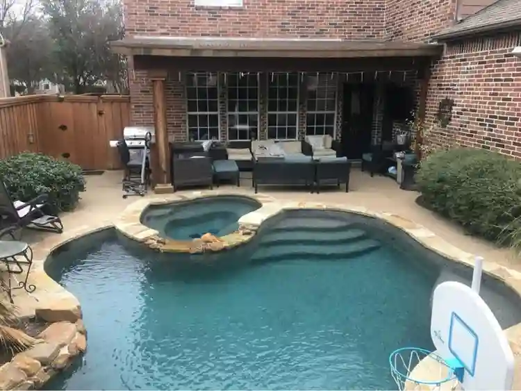 2 Bedrooms for rent Prime location