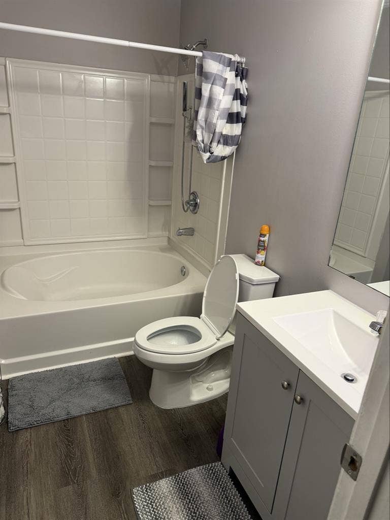 Room for rent ITP no kids or pets