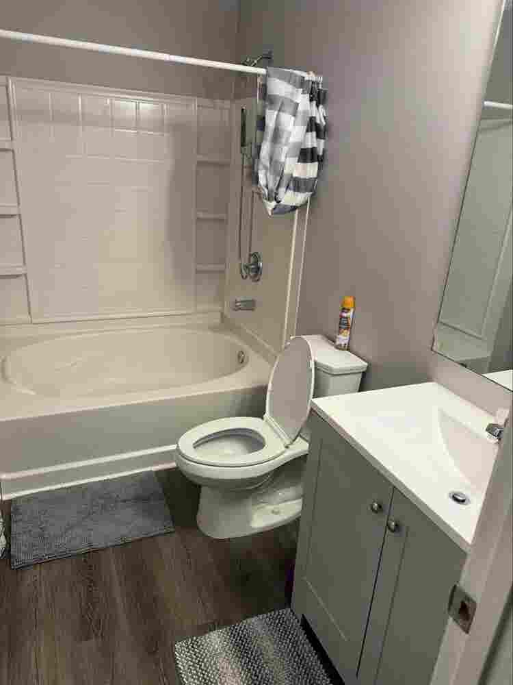 Room for rent ITP no kids or pets