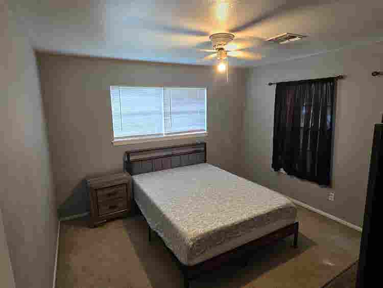 Room for rent