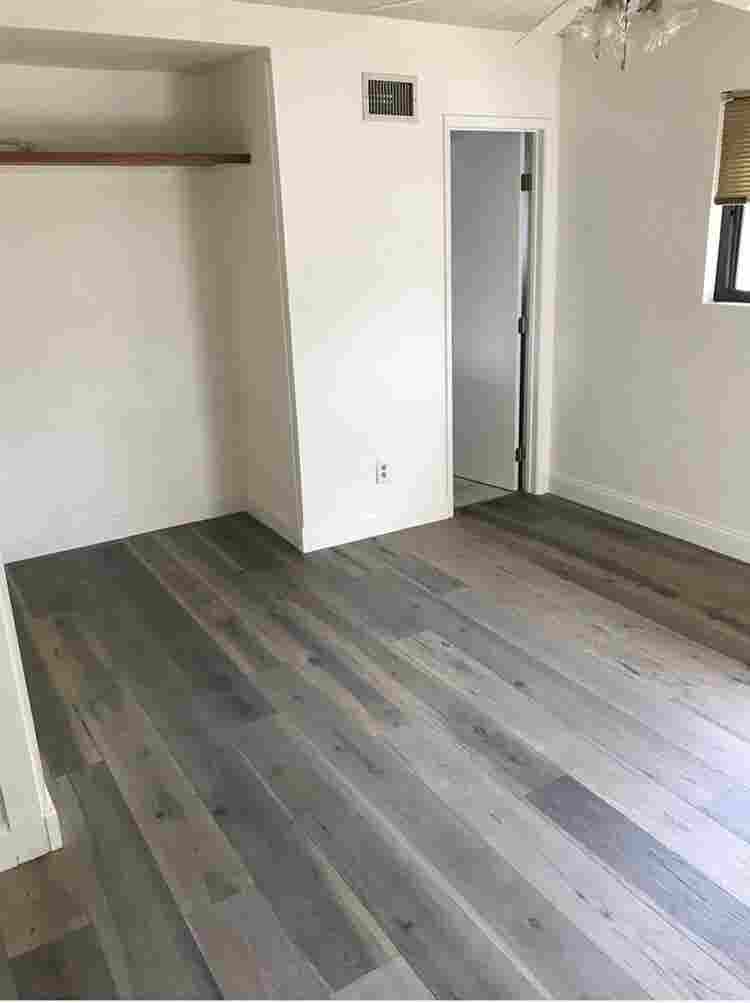 Spacious one bedroom + private bath