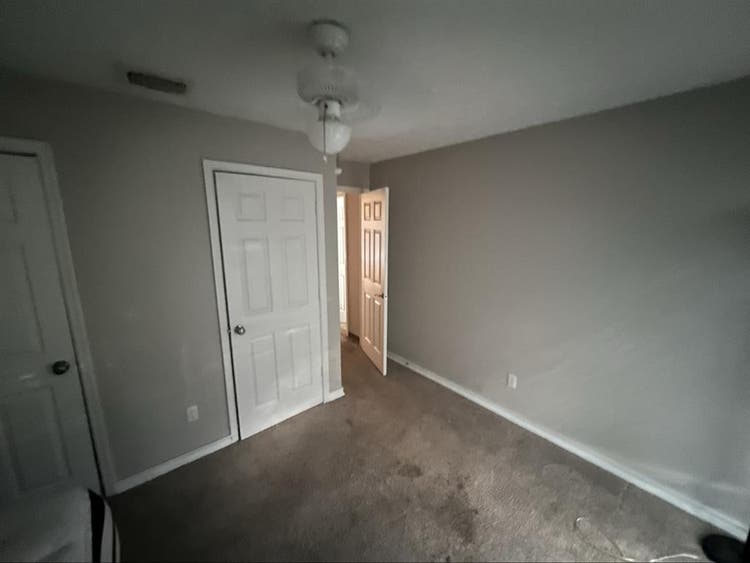 Room For Rent