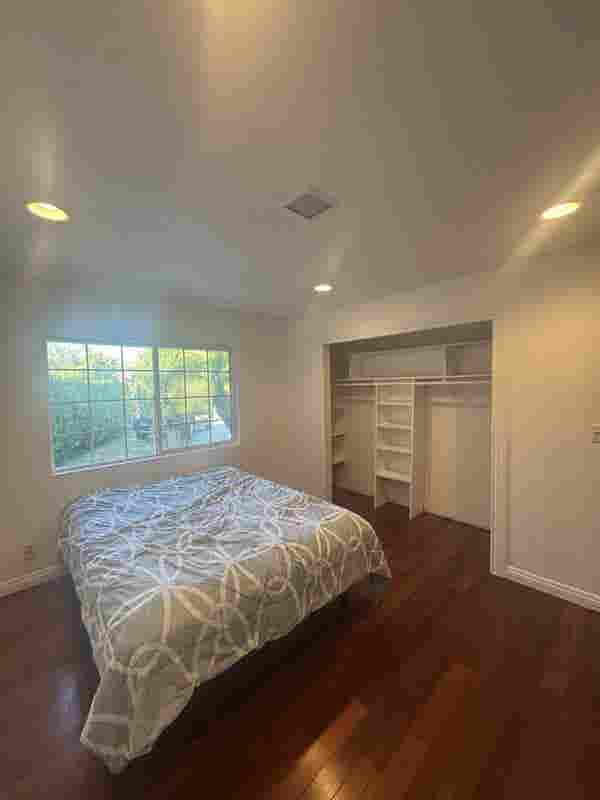 Room for rent in Via Verde