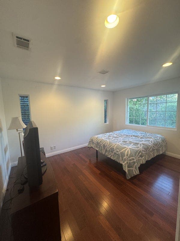 Room for rent in Via Verde