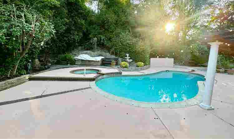 Room for rent in Via Verde