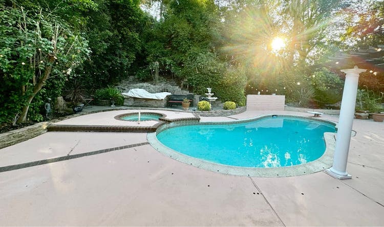 Room for rent in Via Verde