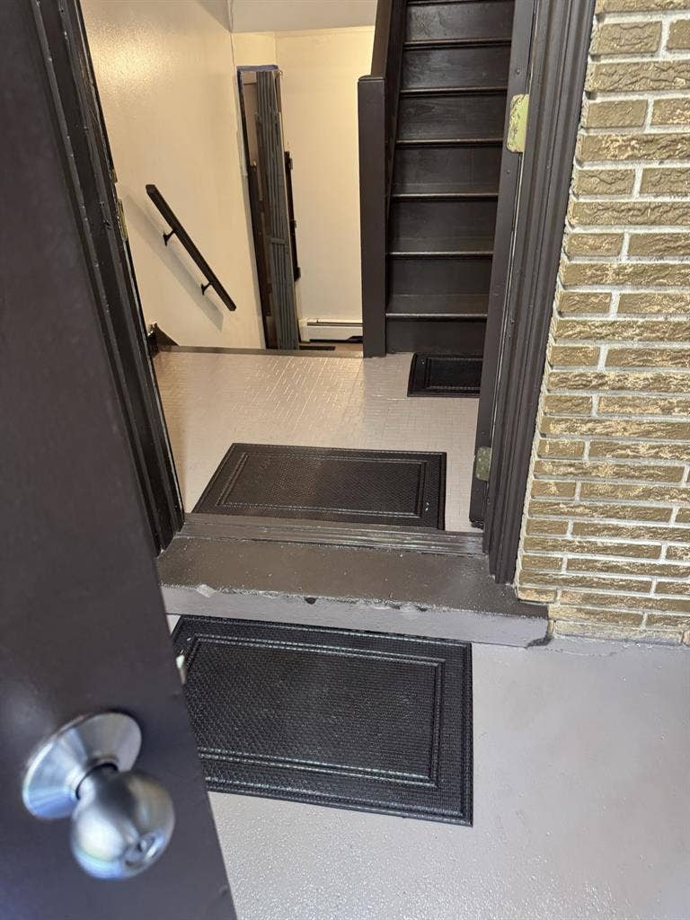 Very Nice 2 rooms for rent!