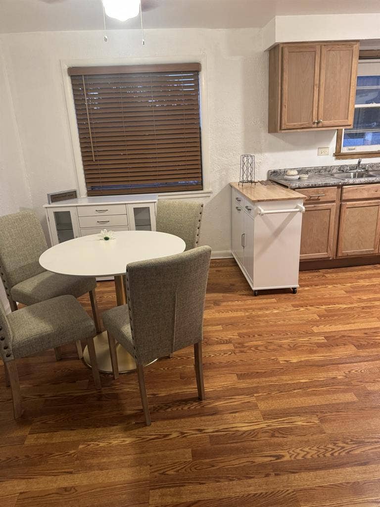 Very Nice 2 rooms for rent!