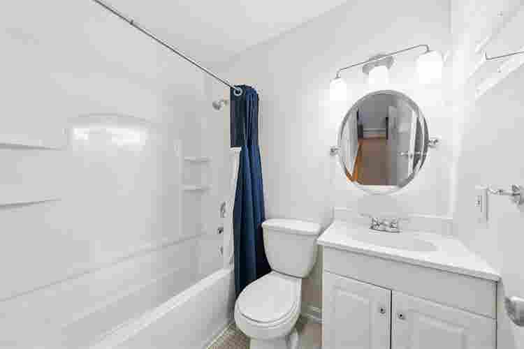Room for Rent Immediately