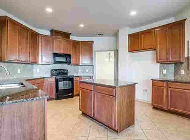 Female Roommate Wanted on Lake