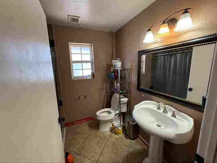 HALF OFF RENT MOVE IN NOW MESA AZ