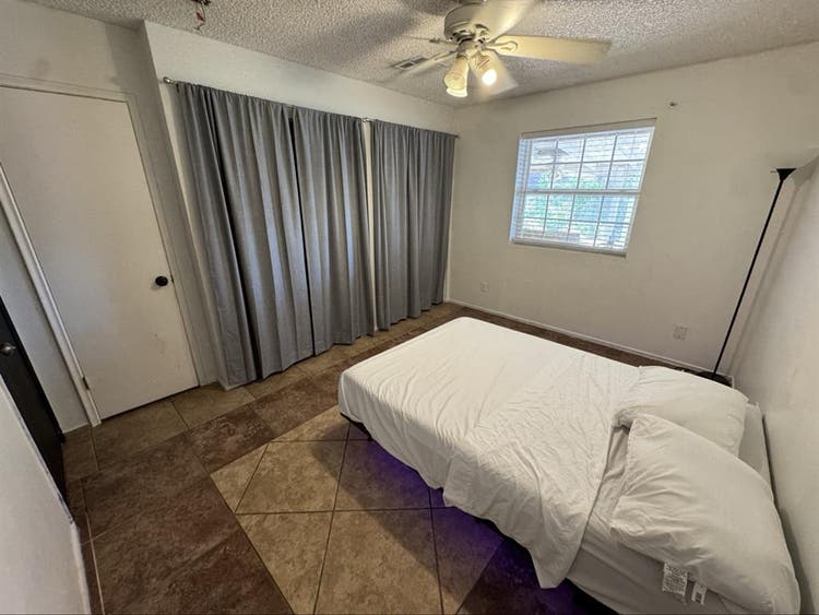 HALF OFF RENT MOVE IN NOW MESA AZ