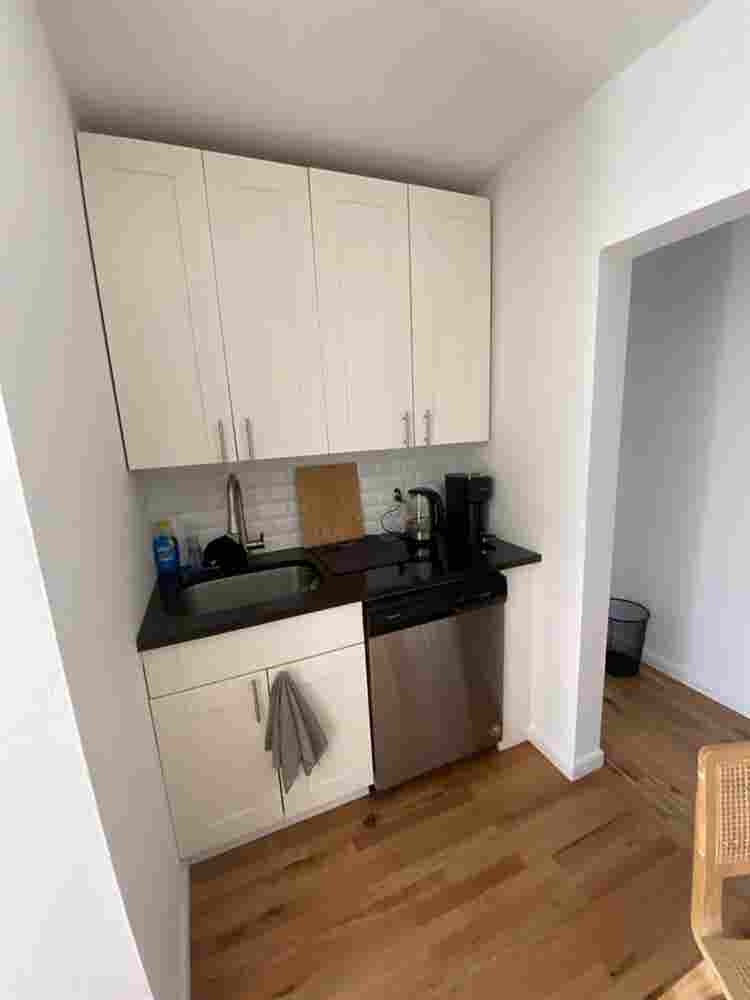 Large corner double room available
