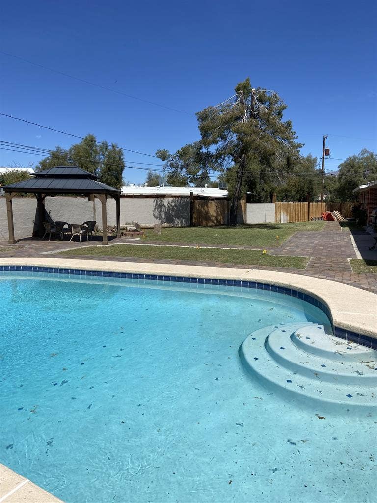 Large Room, Private Entrance