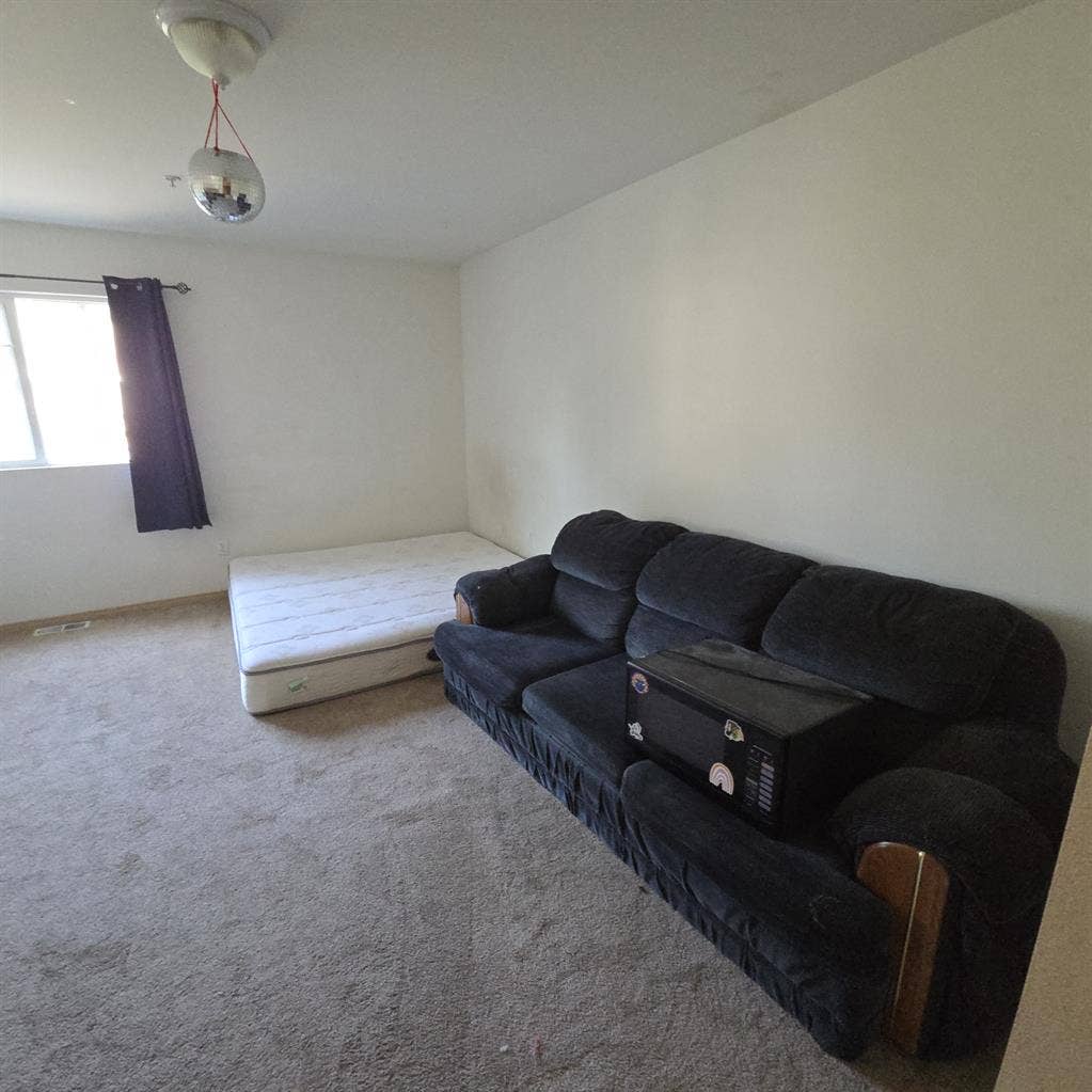 Room for rent