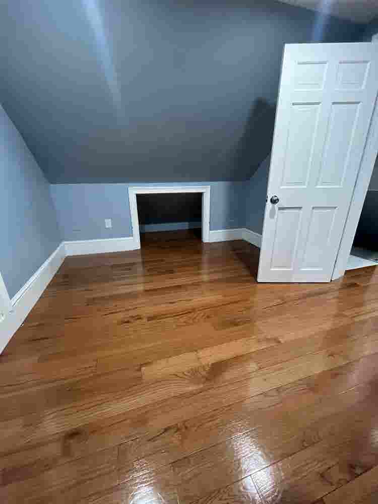 3 
rooms available in Dorchester
