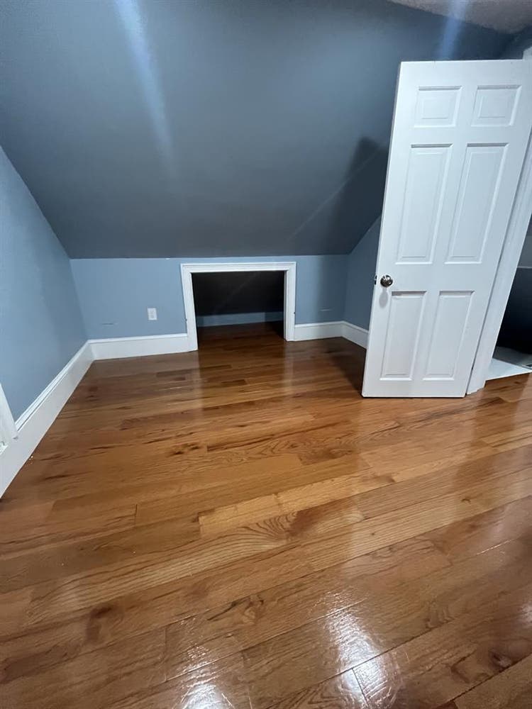 3
rooms available in Dorchester