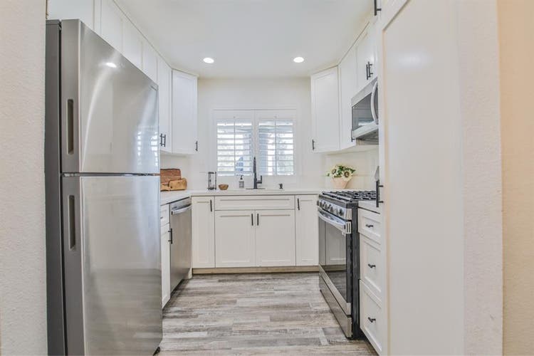 Private Room & Bathroom Downey
