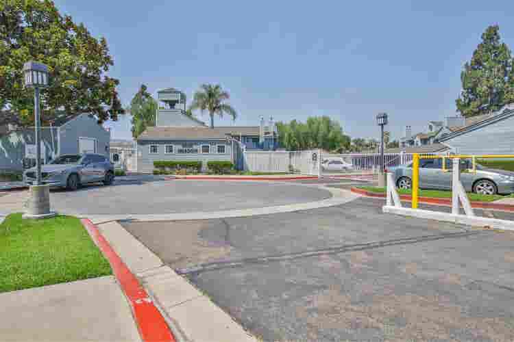 Private Room & Bathroom Downey