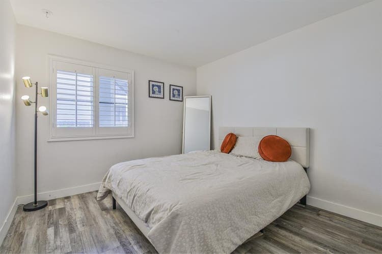 Private Room & Bathroom Downey