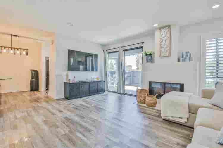Private Room & Bathroom Downey