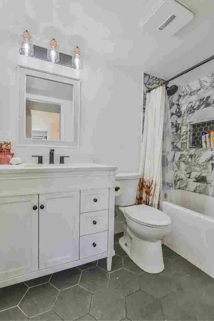 Private Room & Bathroom Downey