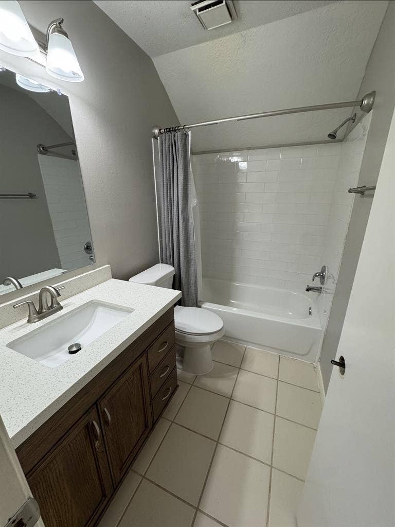 Room for rent - Female Only