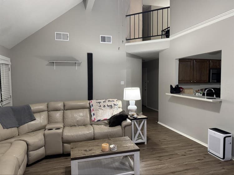 Room for rent - Female Only