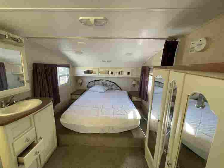 Tiny house