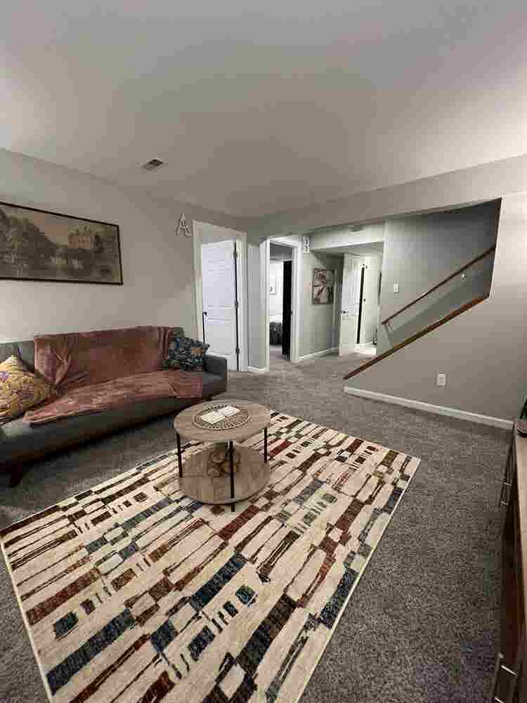 Cozy Private Rooms in Spacious Home