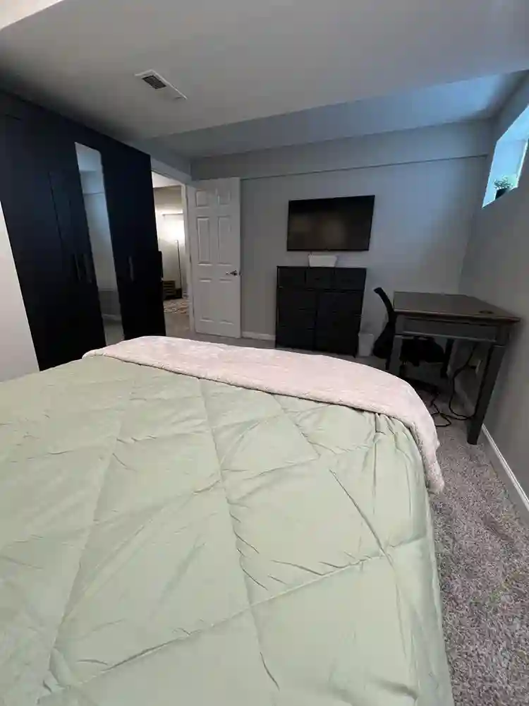 Cozy Private Rooms in Spacious Home