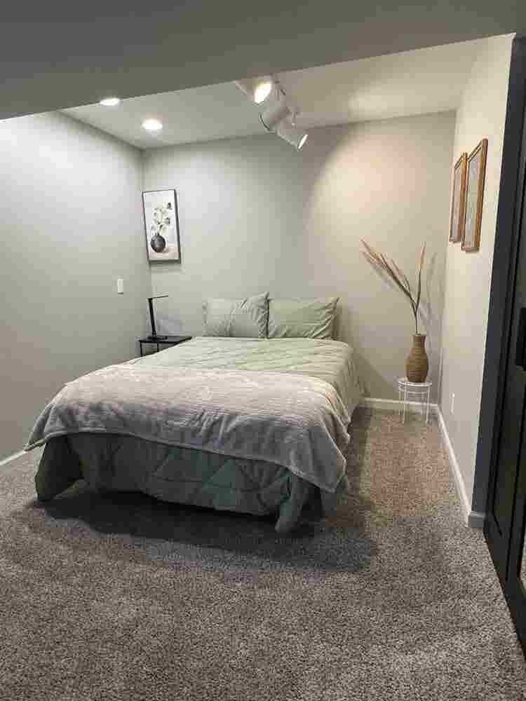 Cozy Private Rooms in Spacious Home